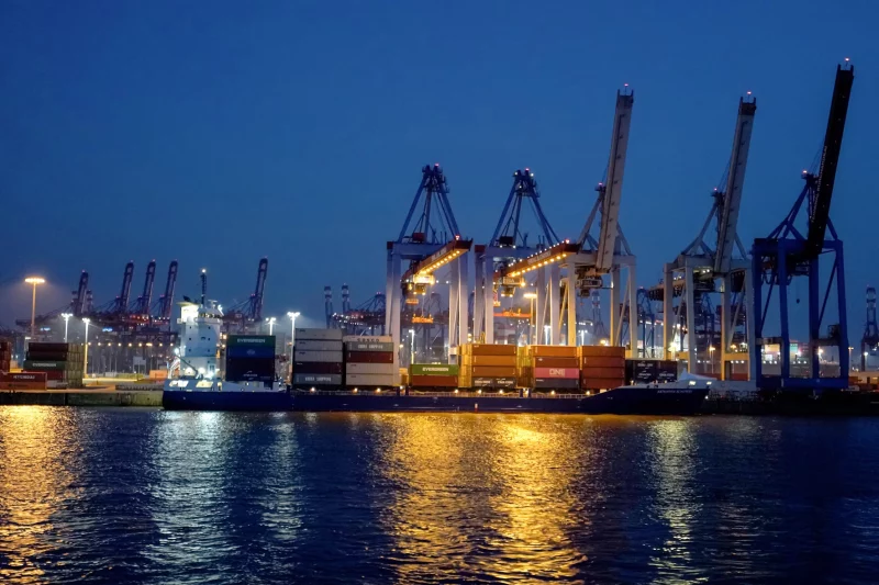 Freight Automation: 8 Smart Ways to Win More Deals